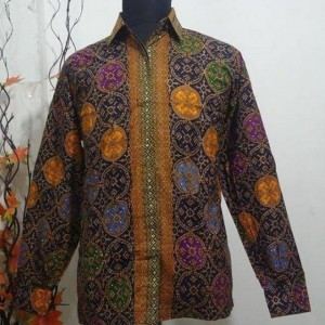 Baju Batik Pria Modern Lengan Panjang