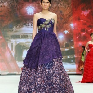 Model Baju Batik Pekalongan
