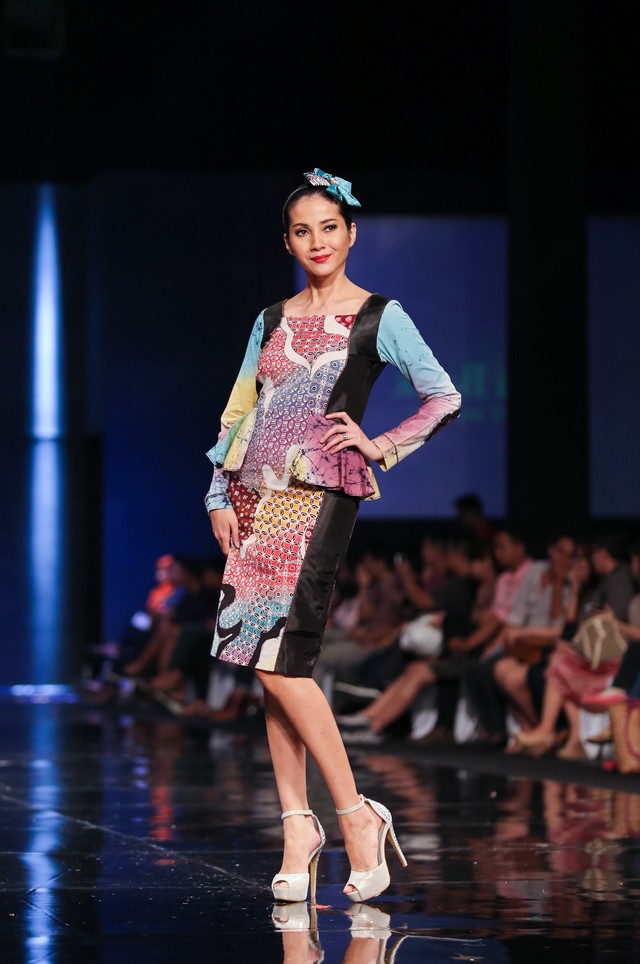  Model  Baju Batik  Untuk Kerja  yang Modis Batik  Tulis with 