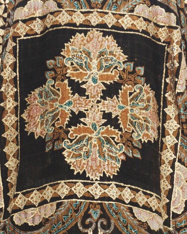 baju batik dewaraja kaftan